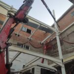 Montaje_con_grua_80tn-mt_con_JIB_nave_empresa_Persan_Sevilla